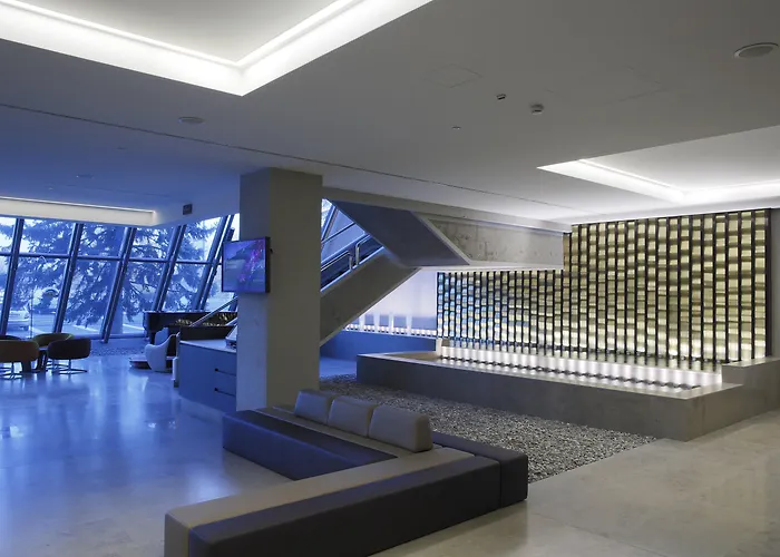 Hotel Con Piscina Crowne Plaza Belgrade By Ihg